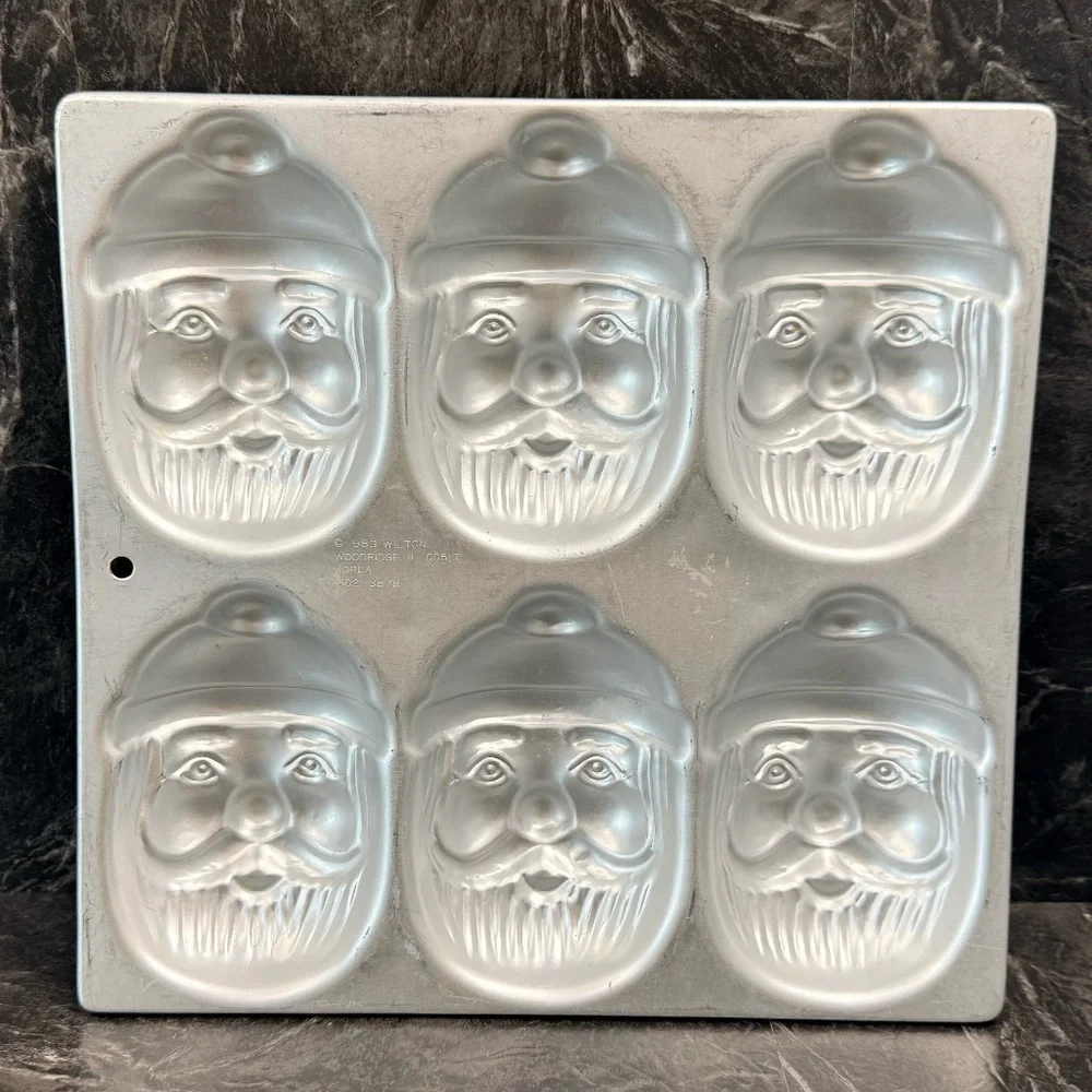 1983 WILTON Santa Claus Cake Pan